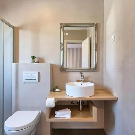 Apartment In Mit Privatem Balkon *
